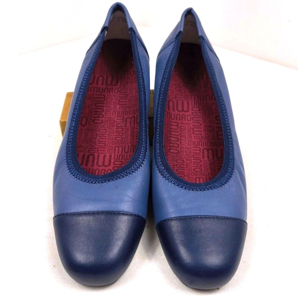 Women's MUNRO Danielle Blue Leather Captoe Ballet Flats Slip-On Shoes US Size 8.